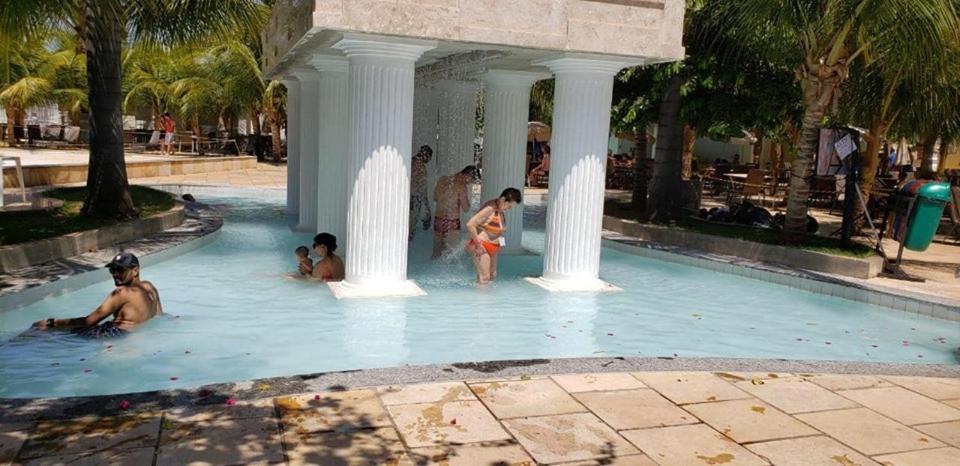 Lacqua Diroma Parkk 24H 5 Pessoas Cozinha Com Fogao Caldas Novas Kültér fotó